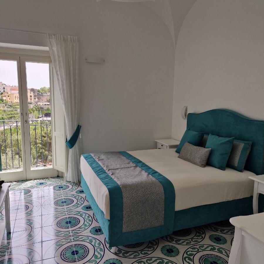 Suites In The Amalfi Coast - Guesthouse With Terrace Near Amalfi - Breathtaking View Of Ravello Scala Luaran gambar