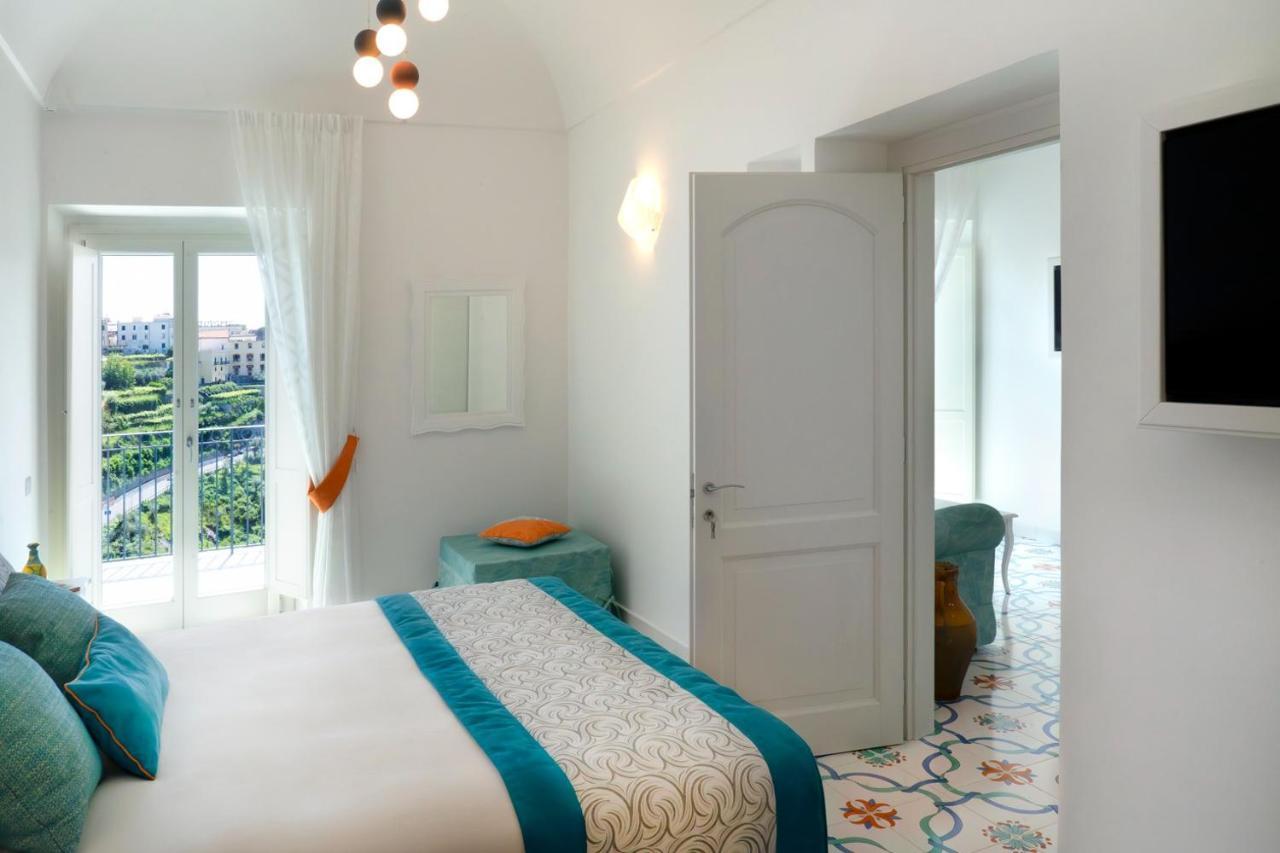 Suites In The Amalfi Coast - Guesthouse With Terrace Near Amalfi - Breathtaking View Of Ravello Scala Luaran gambar