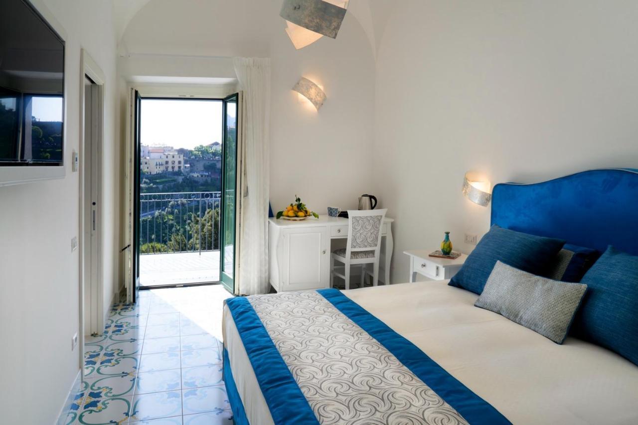 Suites In The Amalfi Coast - Guesthouse With Terrace Near Amalfi - Breathtaking View Of Ravello Scala Luaran gambar