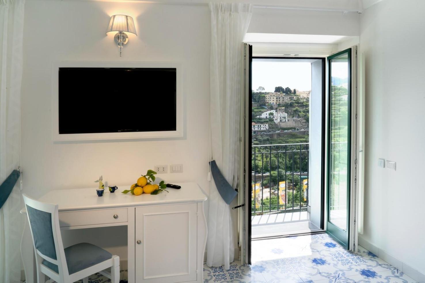 Suites In The Amalfi Coast - Guesthouse With Terrace Near Amalfi - Breathtaking View Of Ravello Scala Luaran gambar