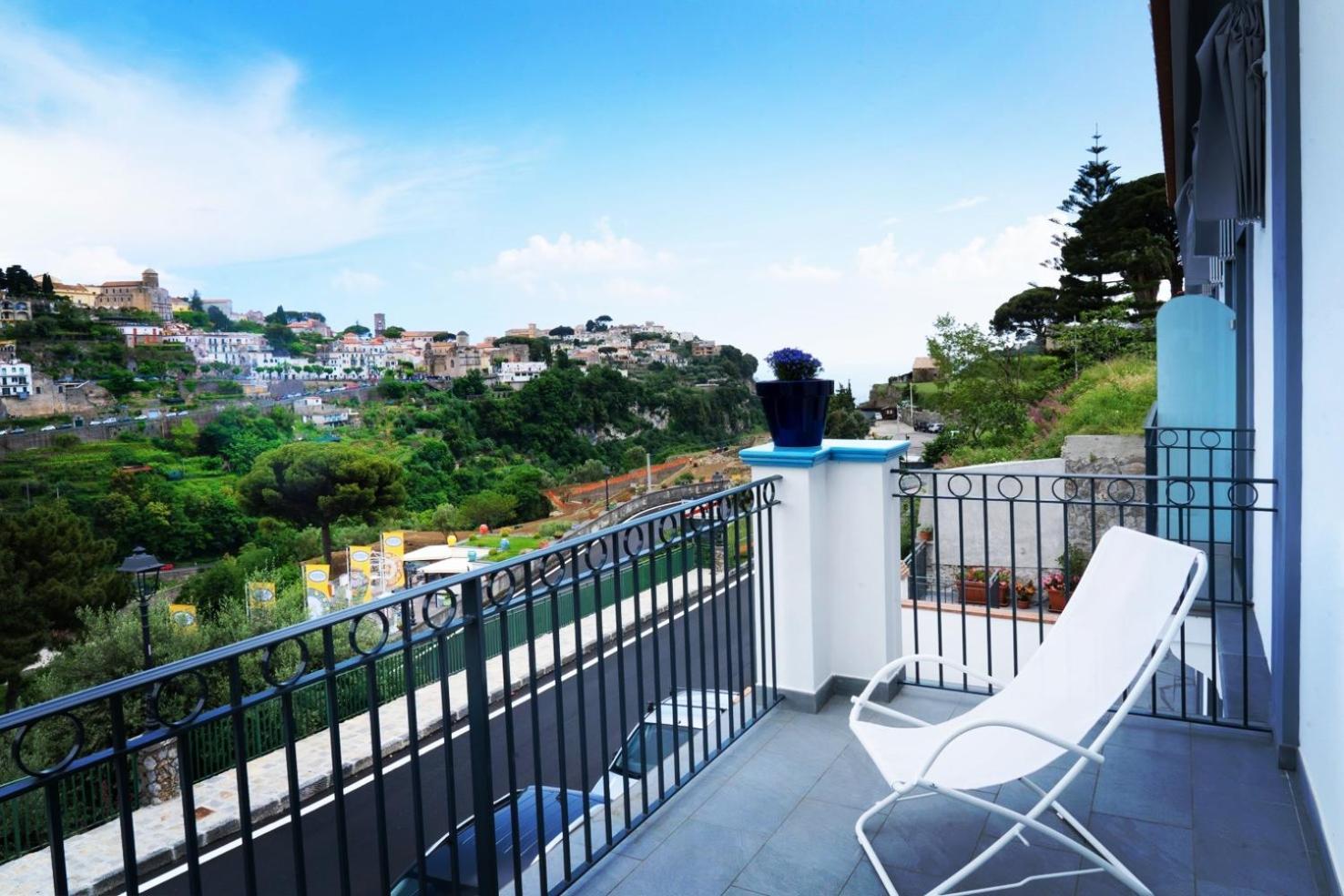 Suites In The Amalfi Coast - Guesthouse With Terrace Near Amalfi - Breathtaking View Of Ravello Scala Luaran gambar
