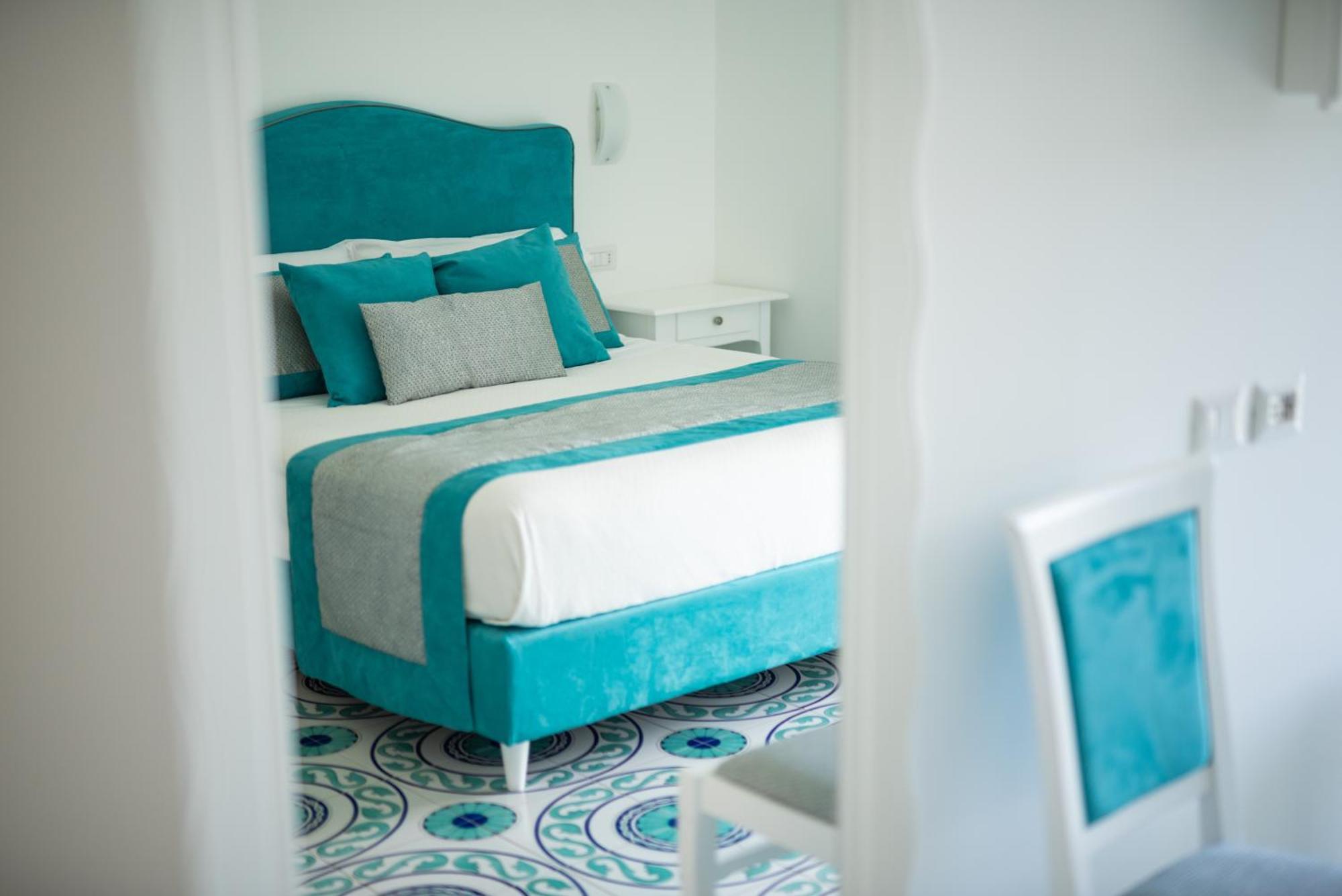 Suites In The Amalfi Coast - Guesthouse With Terrace Near Amalfi - Breathtaking View Of Ravello Scala Luaran gambar