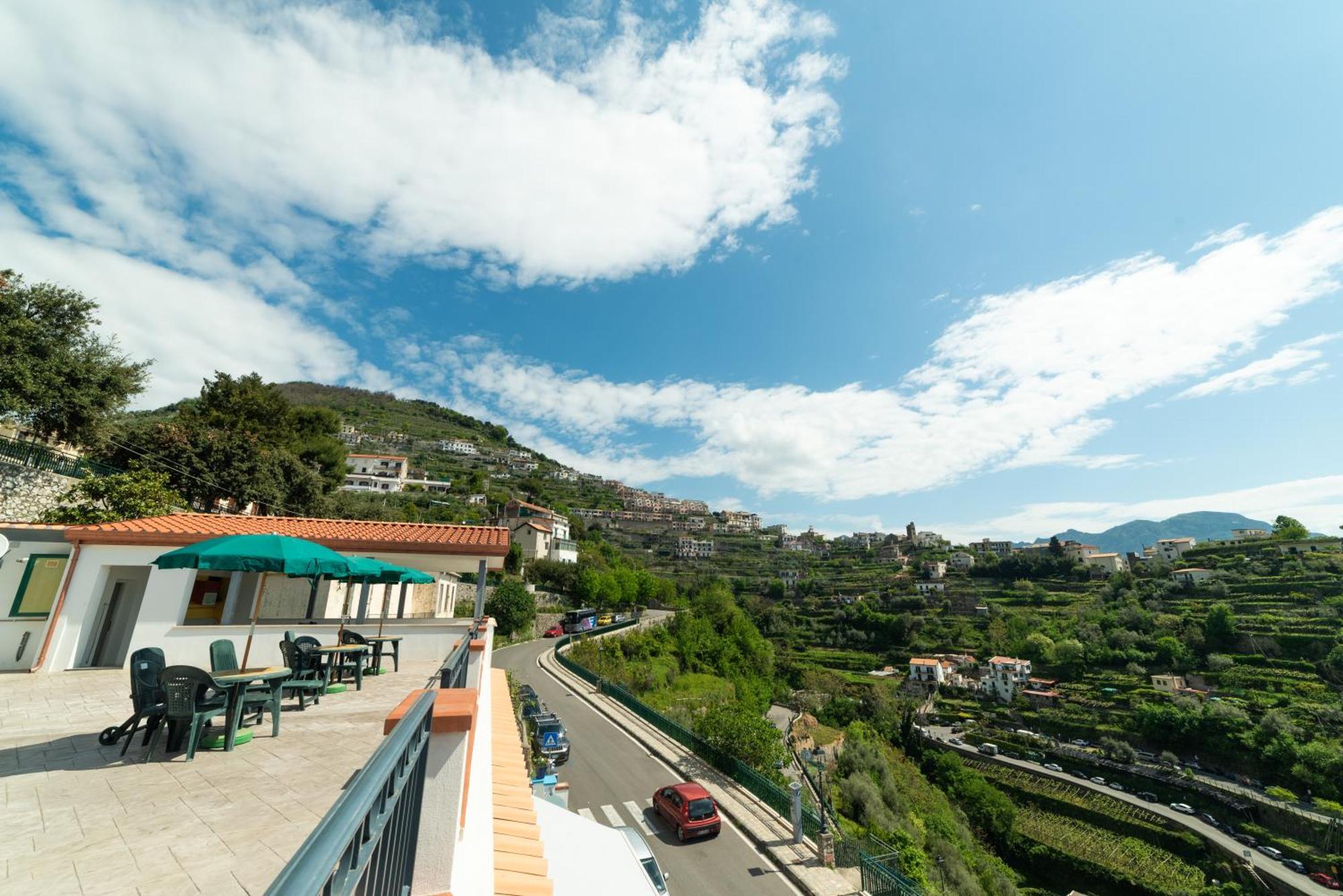 Suites In The Amalfi Coast - Guesthouse With Terrace Near Amalfi - Breathtaking View Of Ravello Scala Luaran gambar
