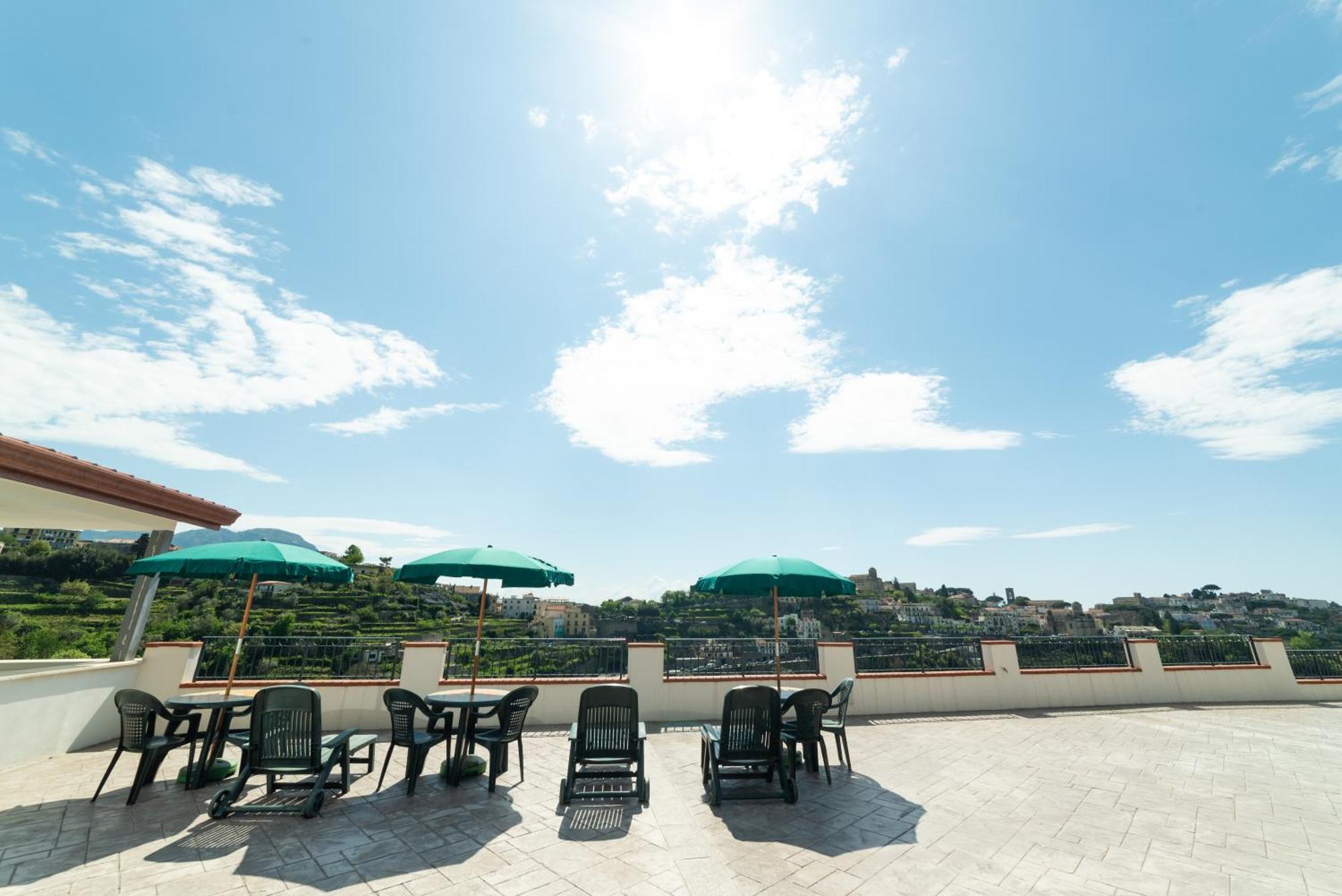 Suites In The Amalfi Coast - Guesthouse With Terrace Near Amalfi - Breathtaking View Of Ravello Scala Luaran gambar