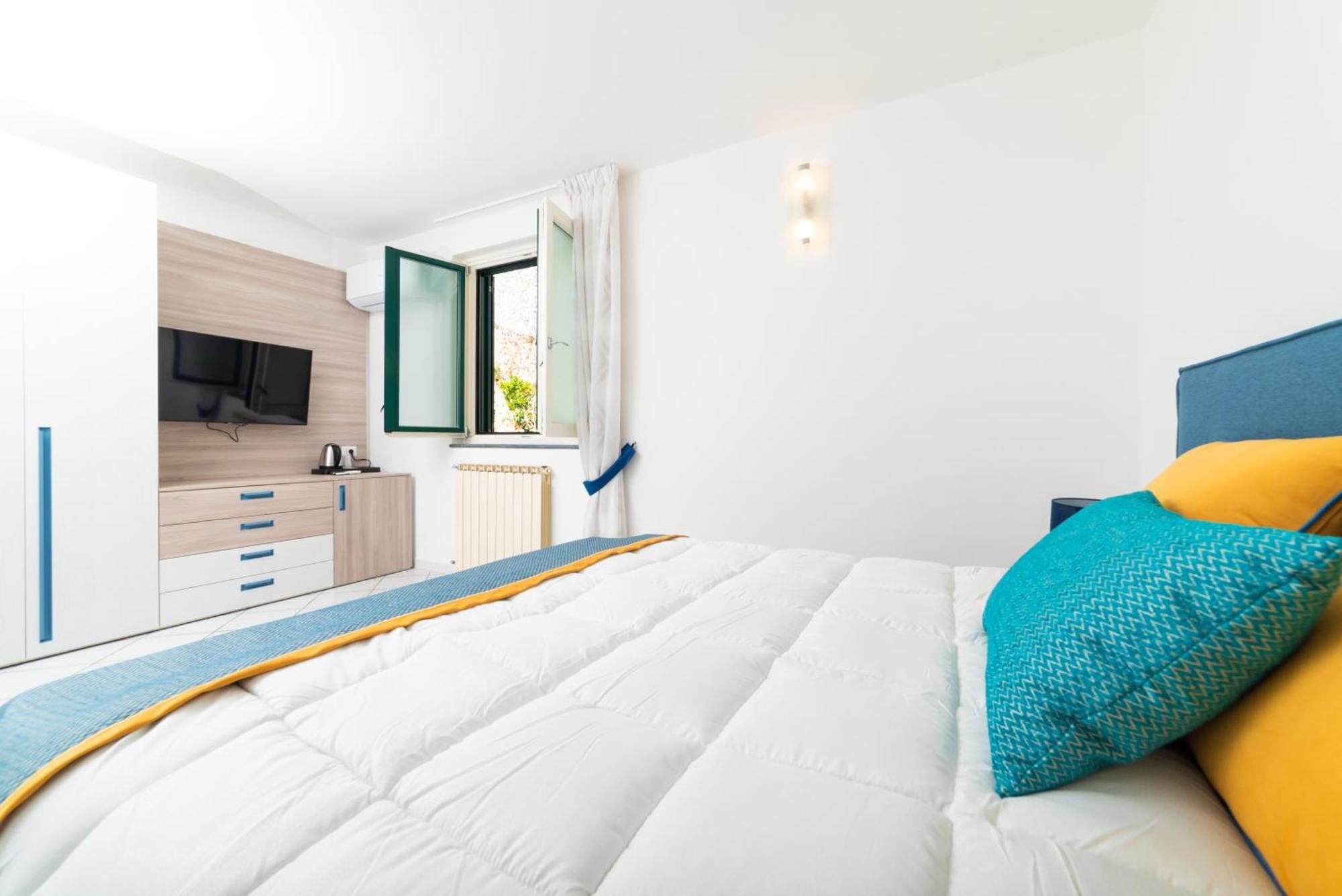 Suites In The Amalfi Coast - Guesthouse With Terrace Near Amalfi - Breathtaking View Of Ravello Scala Luaran gambar